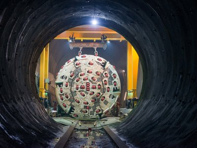 Tunnelbohrmaschine (TBM) im Brenner-Basis-Tunnel in den Österreichischen Alpen